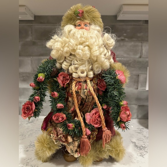 Other - 🎉HP🎉 17” Santa